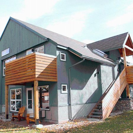 Waterton Lakes Lodge Resort エクステリア 写真