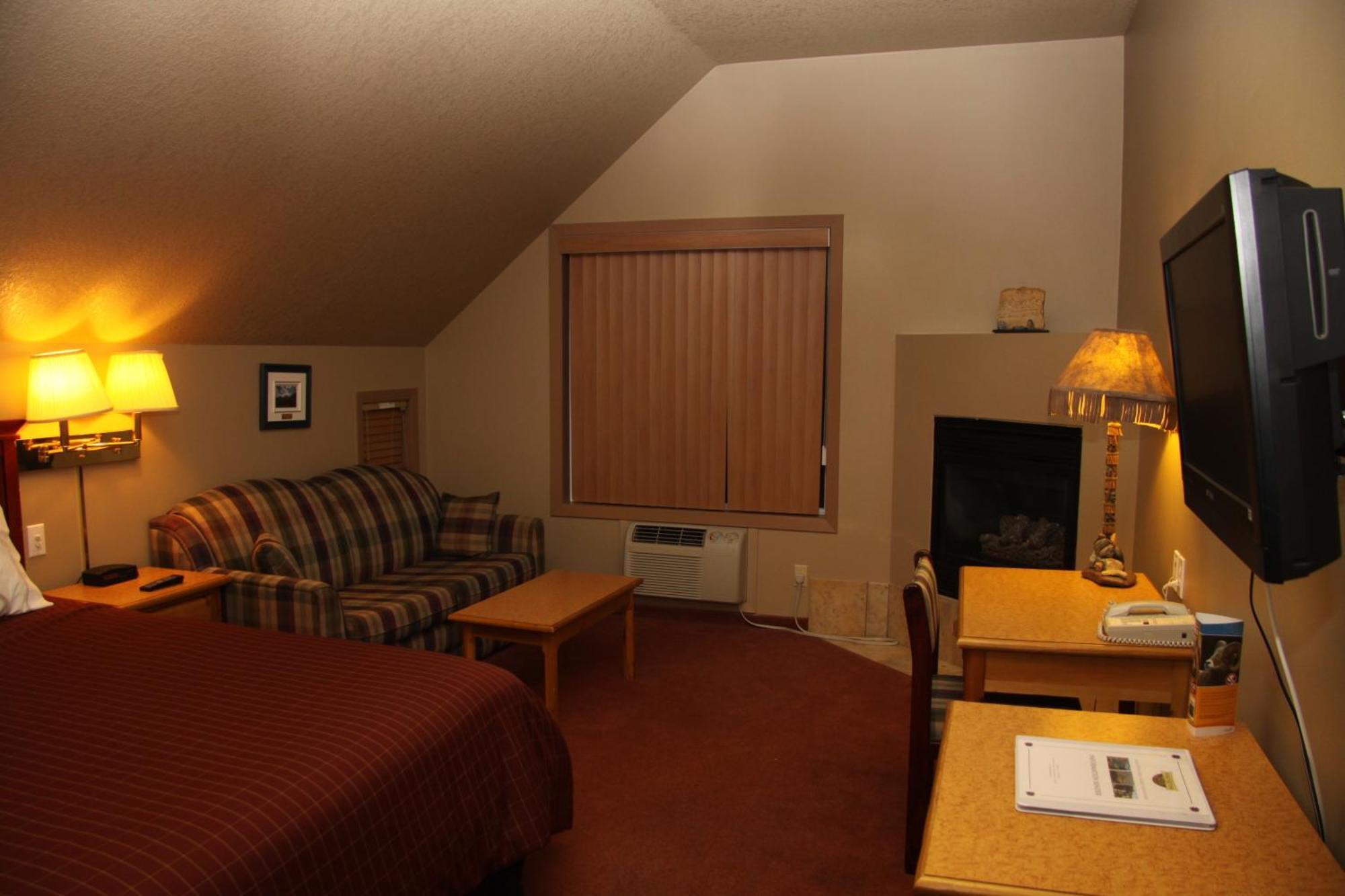 Waterton Lakes Lodge Resort エクステリア 写真