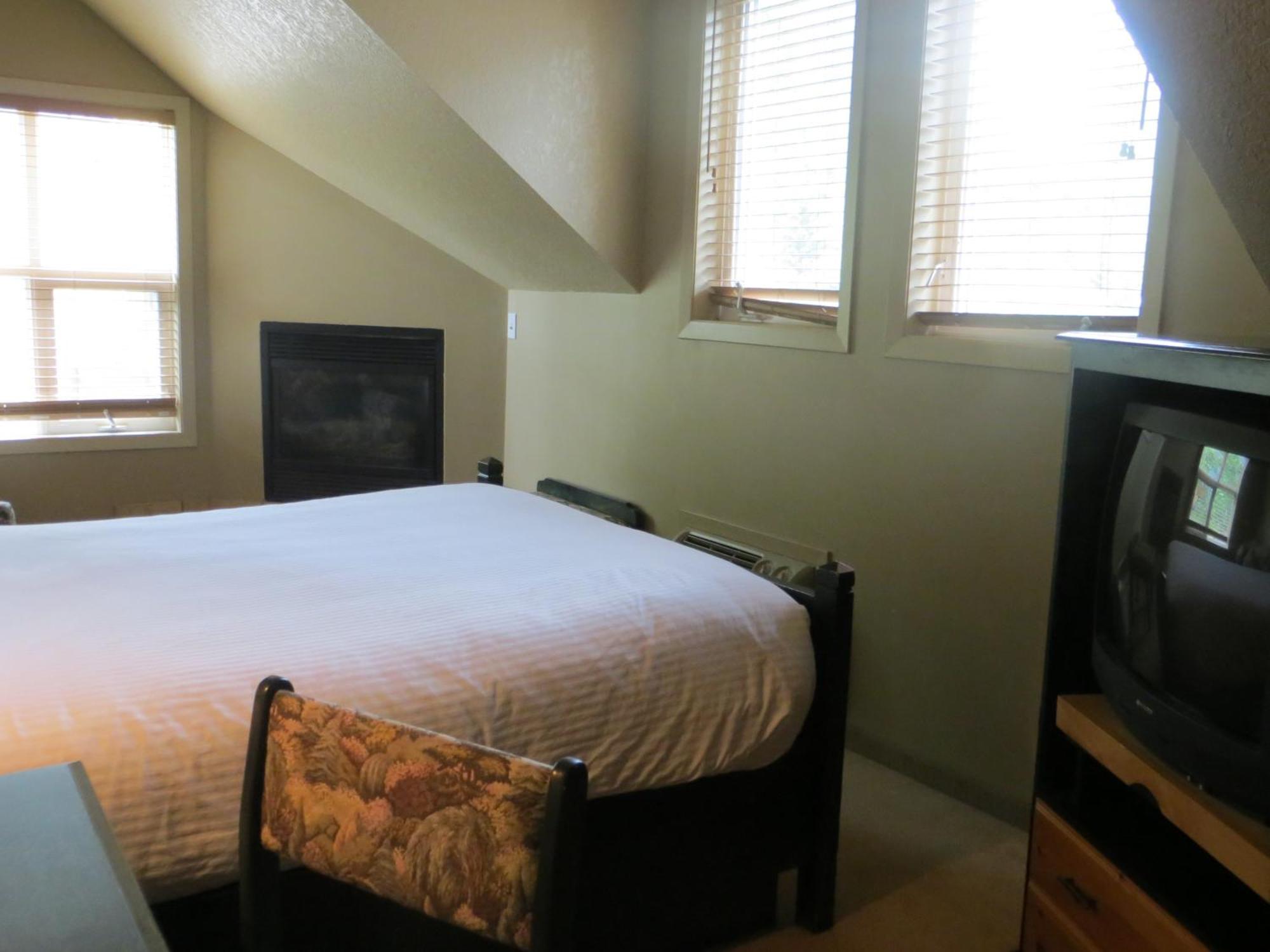 Waterton Lakes Lodge Resort 部屋 写真