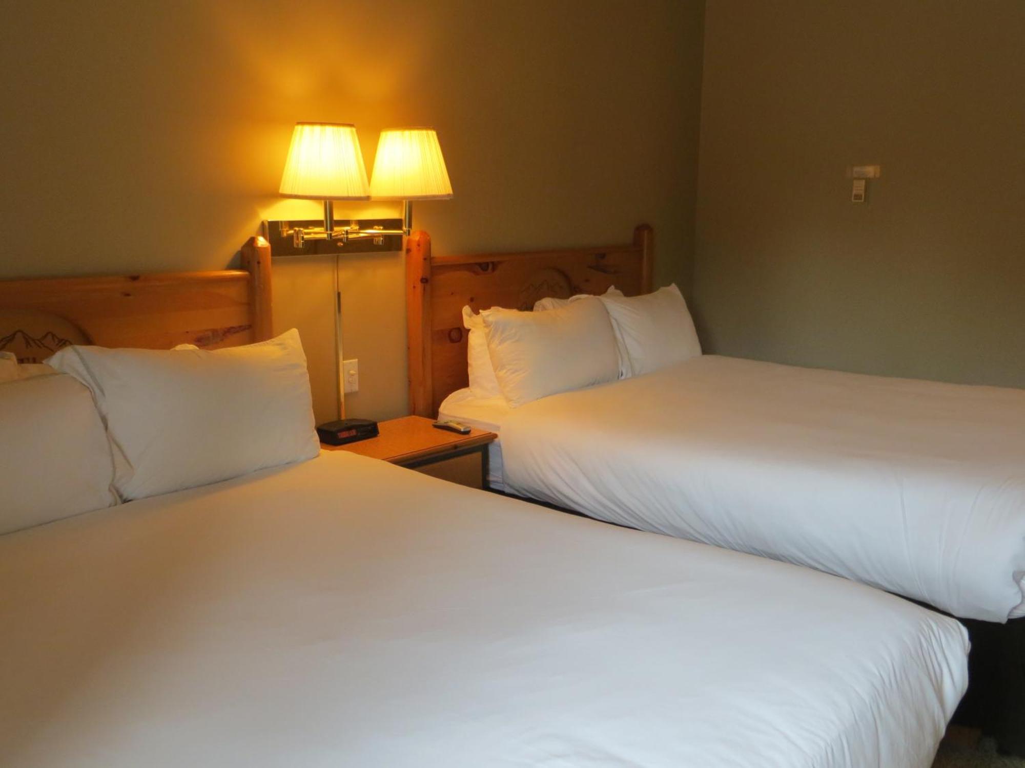 Waterton Lakes Lodge Resort 部屋 写真
