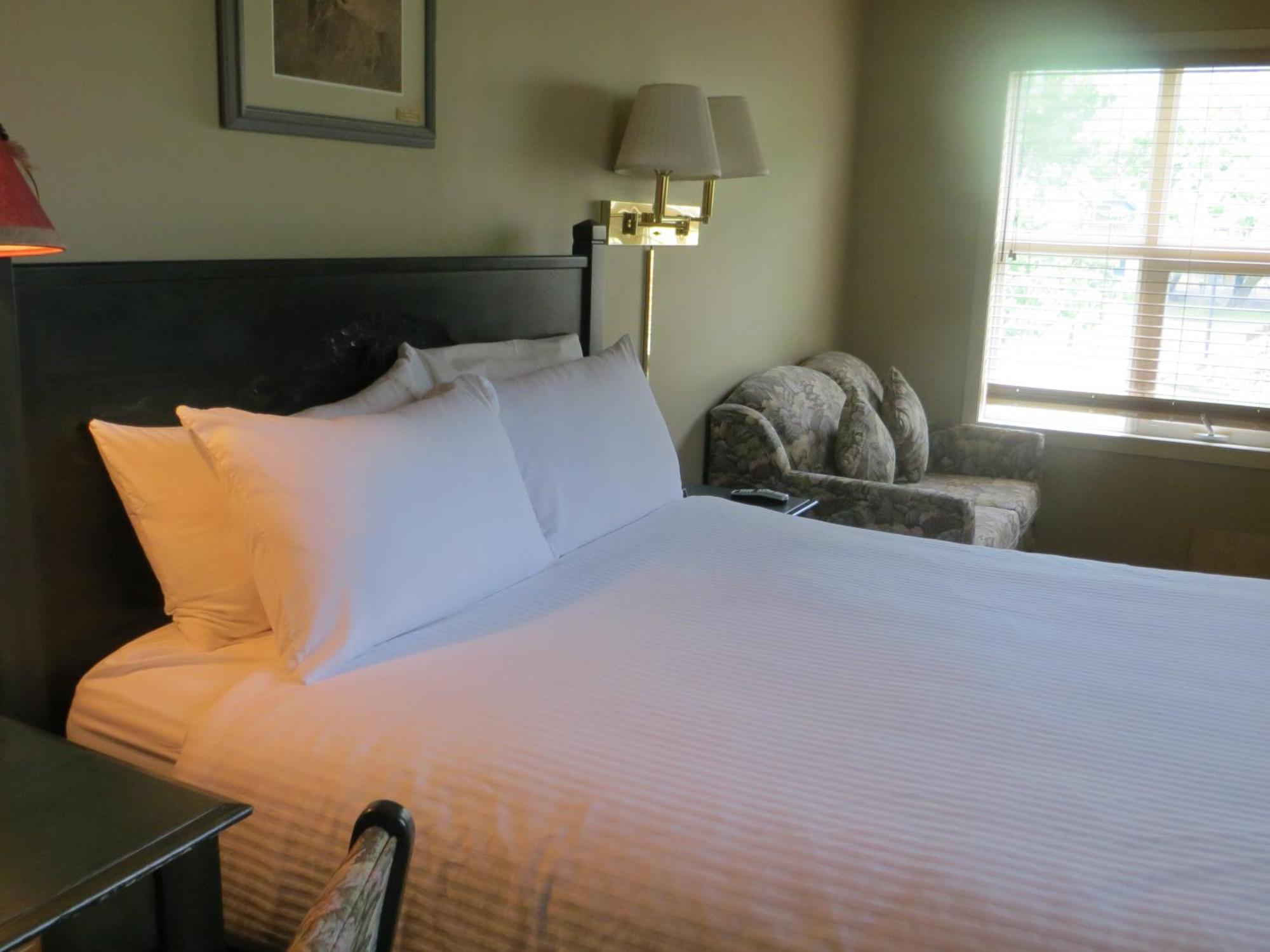 Waterton Lakes Lodge Resort 部屋 写真