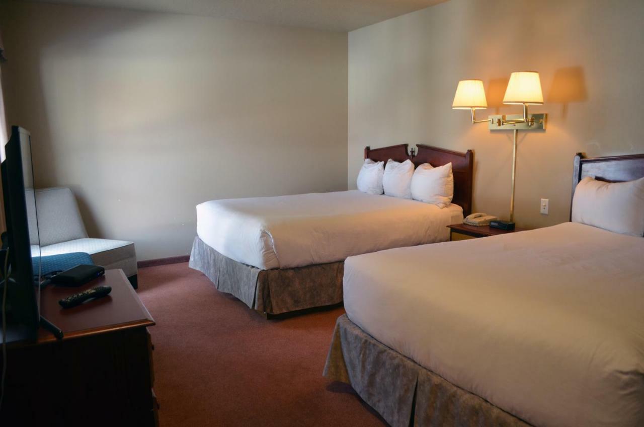 Waterton Lakes Lodge Resort エクステリア 写真