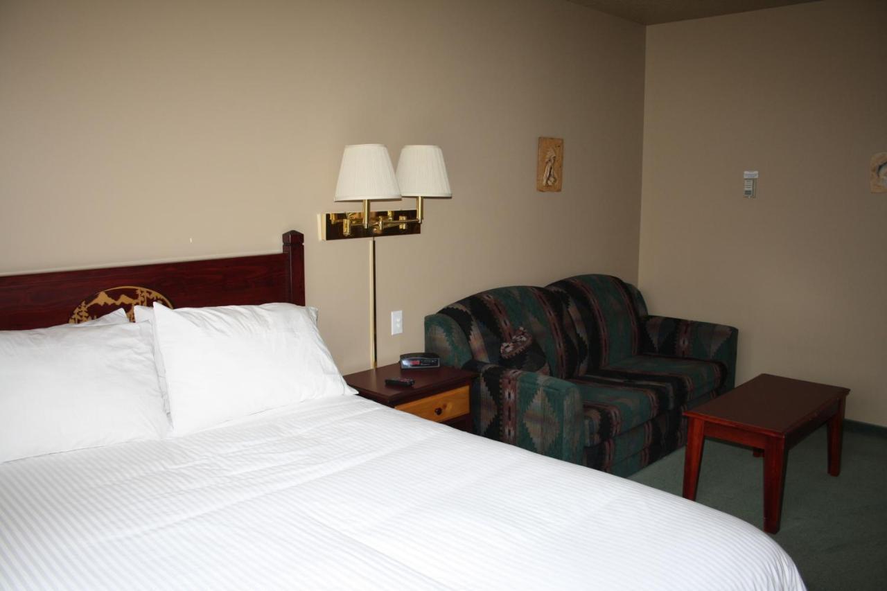 Waterton Lakes Lodge Resort エクステリア 写真