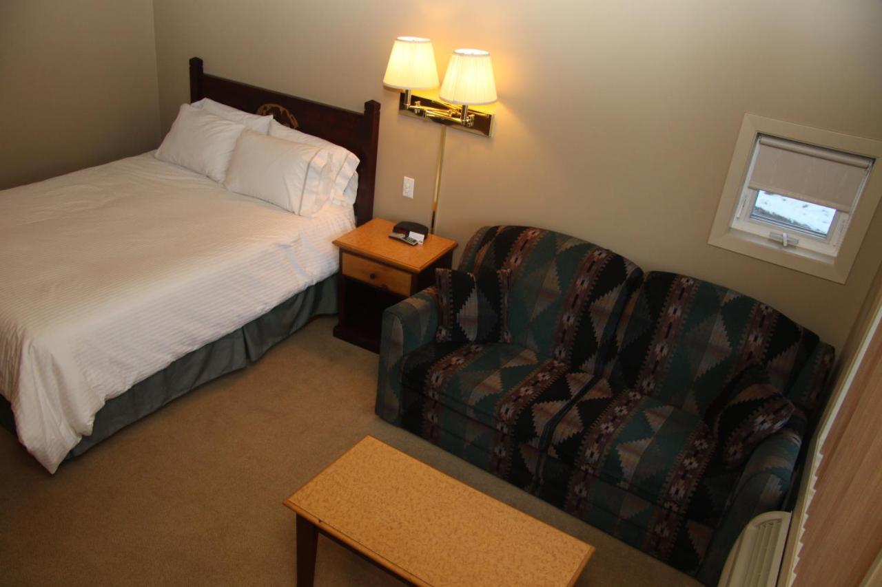 Waterton Lakes Lodge Resort エクステリア 写真